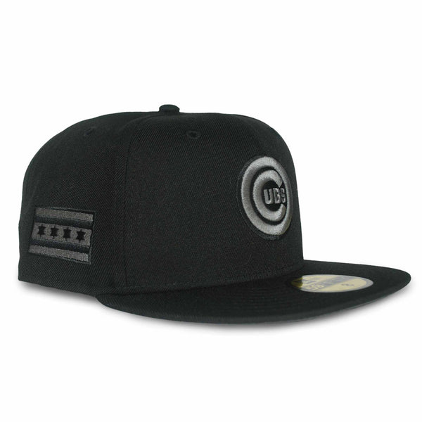 Chicago Cubs Black Graphite Bullseye Chicago Flag Patch 59FIFTY Fitted Cap