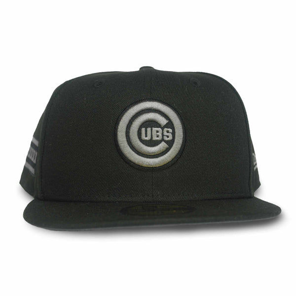 Chicago Cubs Black Graphite Bullseye Chicago Flag Patch 59FIFTY Fitted Cap