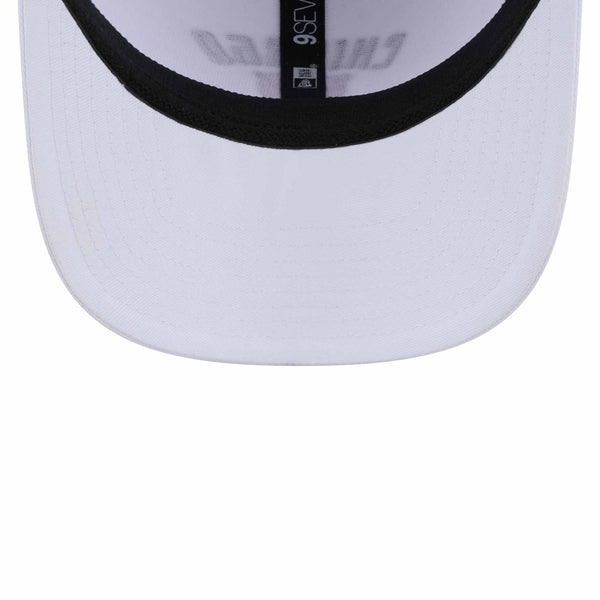 Chicago Bears New Era 9SEVENTY White Bear Face Stretch Snap Adjustable Cap