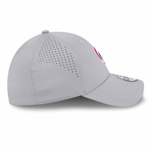 Chicago Cubs New Era 39THIRTY Walking Bear Grey Stretch Fit Cap