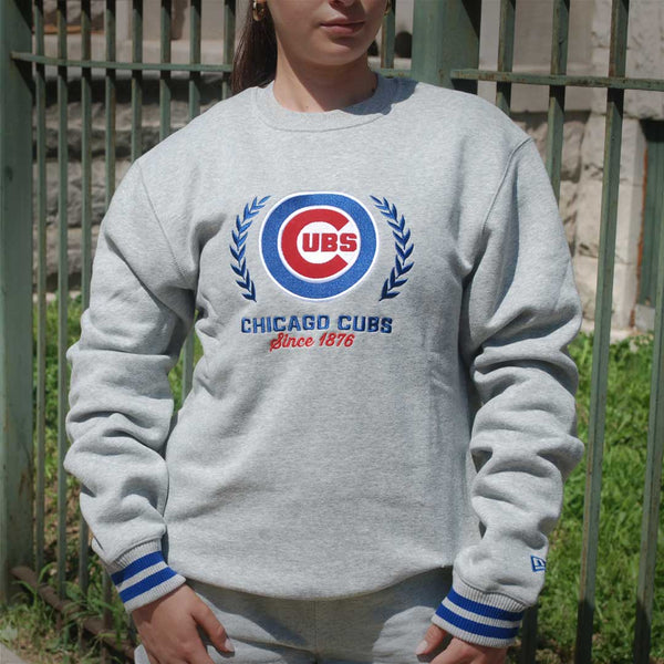 Chicago Cubs New Era Grey Bullseye Crest Throwback Crewneck Sweatshirt