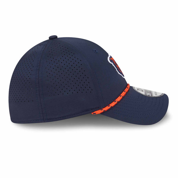 Chicago Bears New Era Navy Bear Face Perforated 39THIRTY Stretch Fit Cap