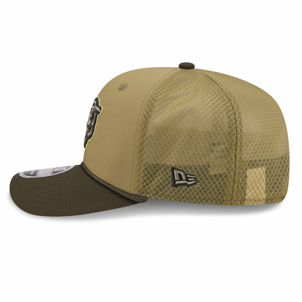Chicago Bears New Era Salute To Service Bears Head Logo 9SEVENTY Stretch Snap Adjustable Cap