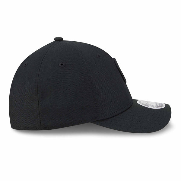 Chicago Cubs New Era Black C 39THIRTY M Crown Stretch Fit Cap