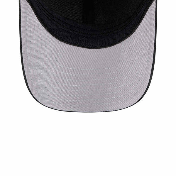 Chicago Cubs New Era Black C 39THIRTY M Crown Stretch Fit Cap