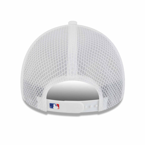 Chicago Cubs New Era 2026 White Batting Practice 9FORTY Apex Adjustable Cap