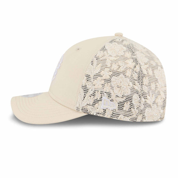 Chicago Cubs New Era Women's Floral Mesh 9FORTY M Crown Adjustable Cap
