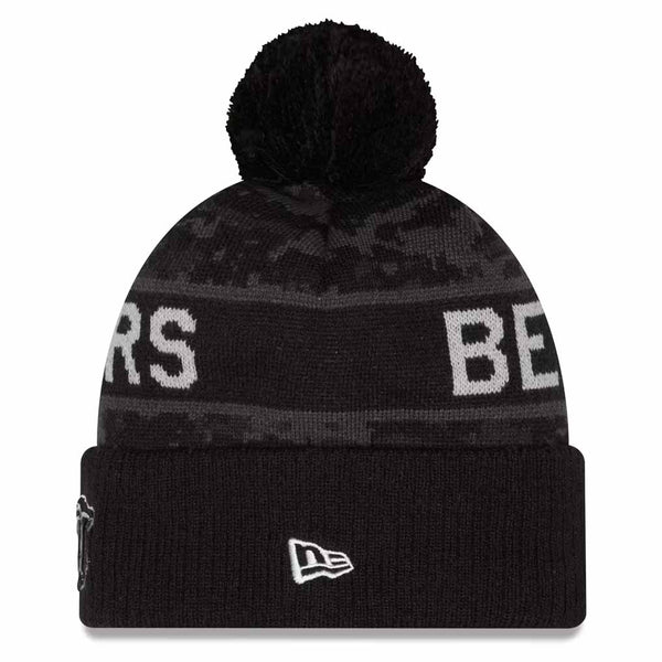 Chicago Bears New Era 2026 Salute To Service Black Camo Pom Knit Beanie