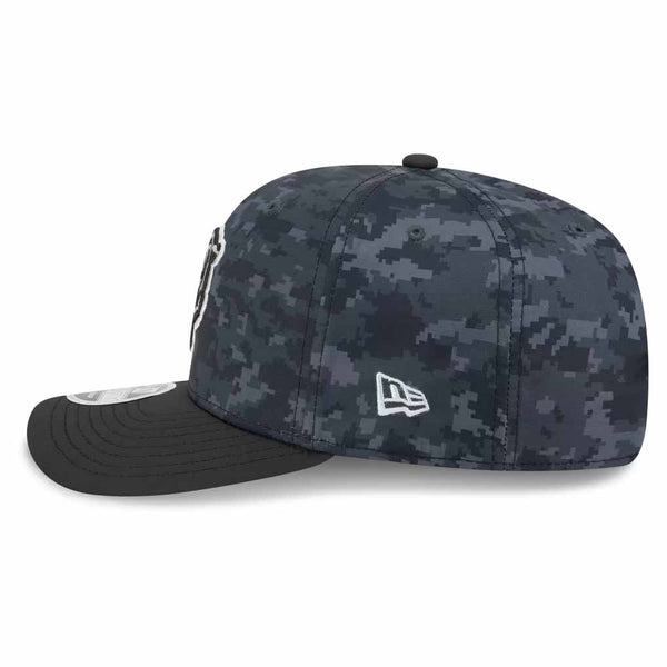 Chicago Bears New Era 2026 Youth Salute To Service Black Camo 9SEVENTY Snapback Adjustable Cap