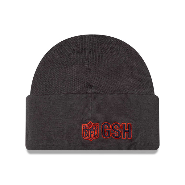 Chicago Bears New Era 2026 Sideline Bear Face Skully Knit Hat