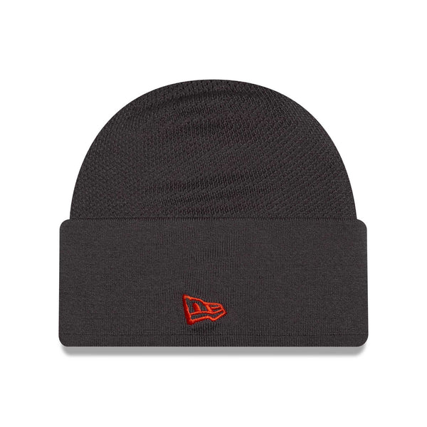 Chicago Bears New Era 2026 Sideline "B" Skully Knit Hat