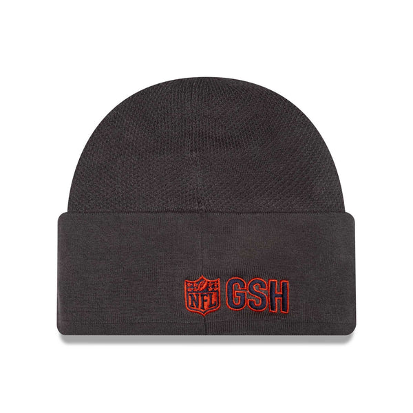 Chicago Bears New Era 2026 Sideline Franchise Skully Knit Hat