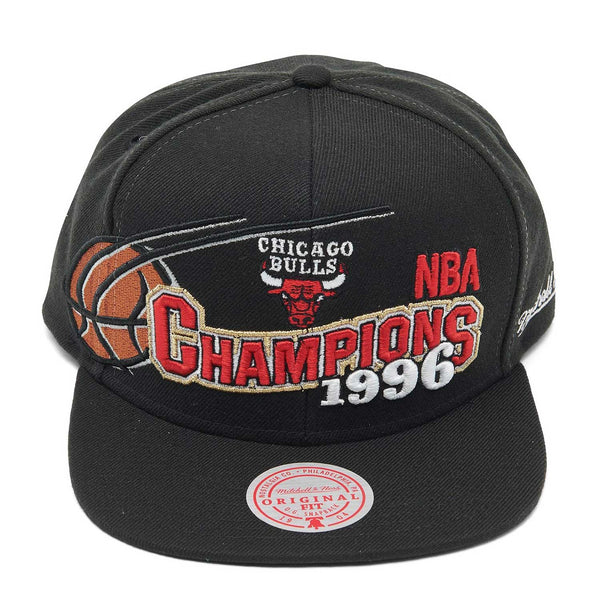 Chicago Bulls 1996 Champions Wave Snapback Adjustable Cap