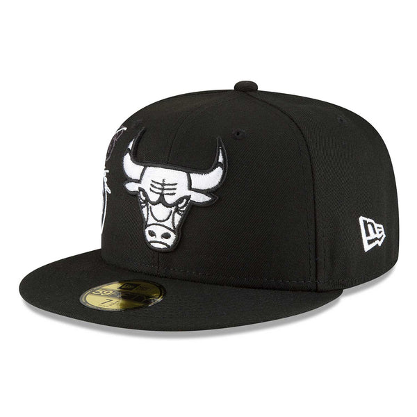 Chicago Bulls NBA 2021 Back Half Black & White 59FIFTY Fitted Cap