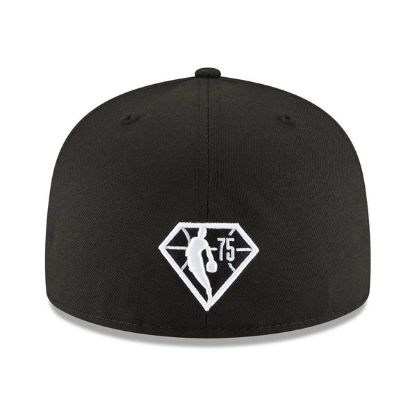 Chicago Bulls NBA 2021 Back Half Black & White 59FIFTY Fitted Cap