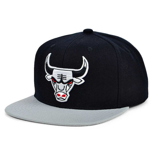 Chicago Bulls Angry Bull 2 Tone Classic Snapback Cap