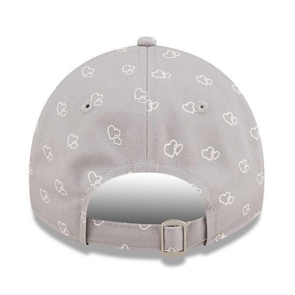 Chicago Cubs Toddler Girls Walking Bear Logo Pop 9TWENTY Adjustable Cap
