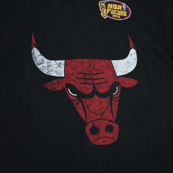 Mitchell & Ness Chicago Bulls Legendary Black Vintage T-Shirt