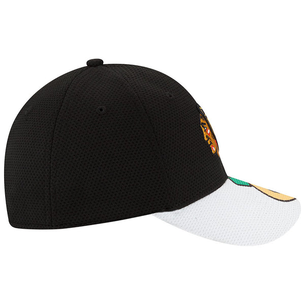Chicago Blackhawks Logo Duel Neo Flex Fit Cap